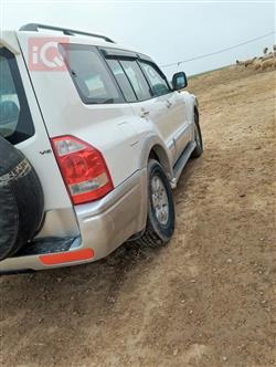 ميتسوبيشي باجيرو